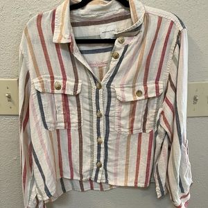 American Eagle Cropped Button Up Shirt